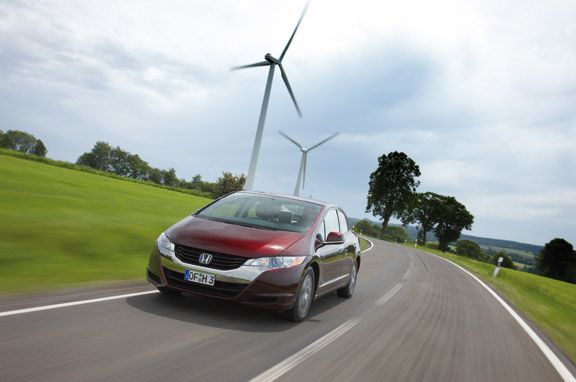 Honda FCX Clarity, hidrógeno y electricidad.