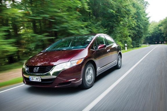 Honda FCX Clarity, hidrógeno y electricidad.