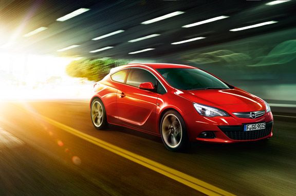 Opel Astra GTC, serie exclusiva especial.
