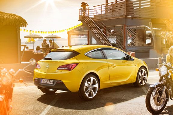 Opel Astra GTC, serie exclusiva especial.