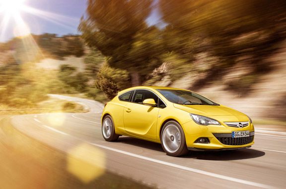 Opel Astra GTC, serie exclusiva especial.