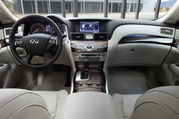 Probamos el Infiniti M35h Hybrid.
