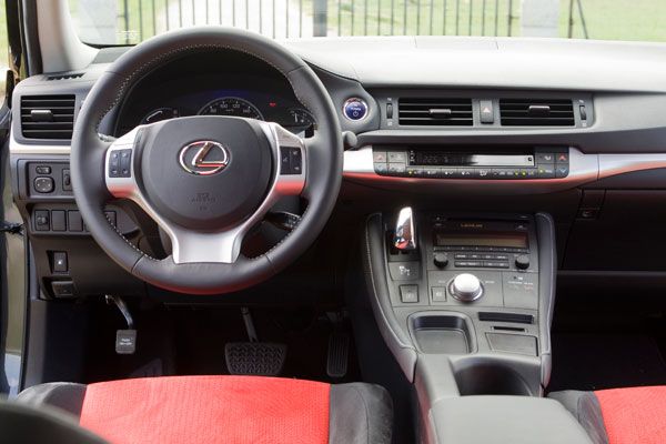 Lexus CT 200h Audi A3 Sportback 1.6 TDI