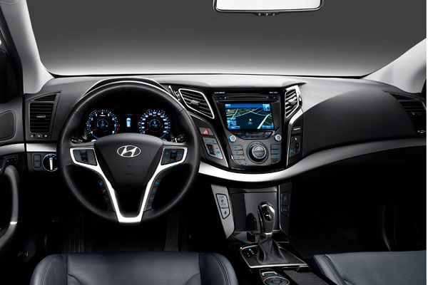 Hyundai i40 sedán