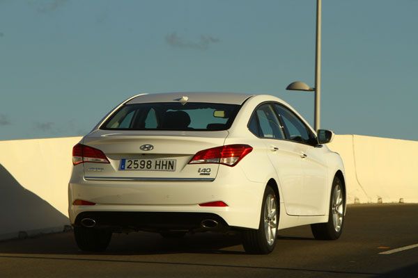 Hyundai i40 sedán
