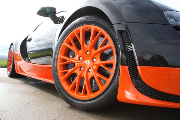 Bugatti Veyron 16.4 Super Sport World Record Edition