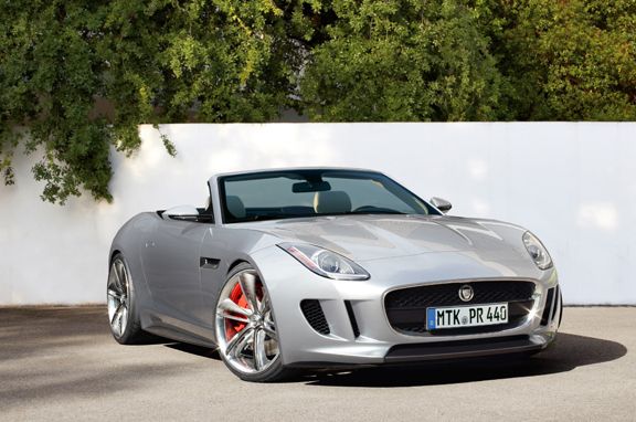 Los coches de lujo que vienen: Jaguar XE Roadster.