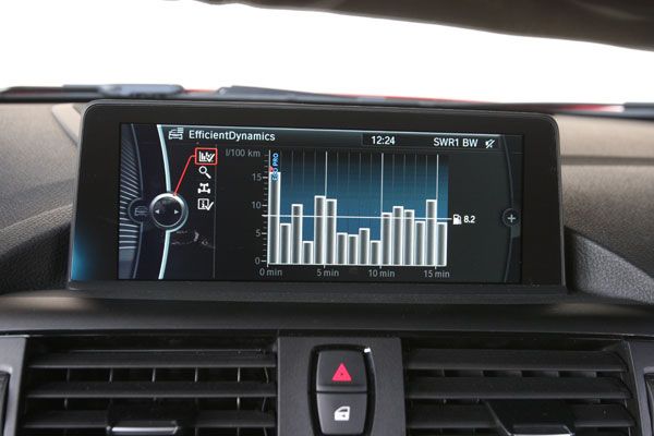 BMW 118 Línea Sport vs VW Golf 1.4 TSi Sport