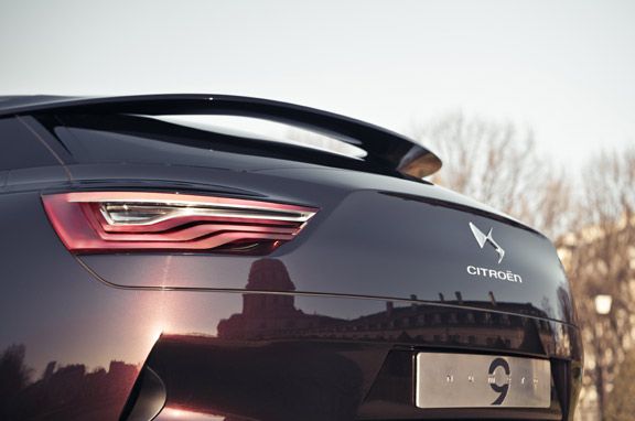 Citroën DS9, un híbrido de 299 CV y 1,7 l/100 km.