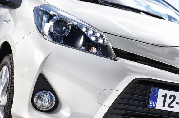 Toyota Yaris Hybrido, utilitario híbrido desde 15.900 euros.