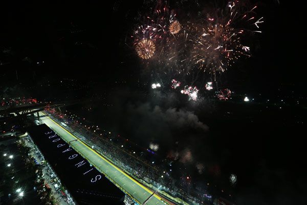 Los fuegos artificiales pusieron punto final a un espectacular Gran Premio