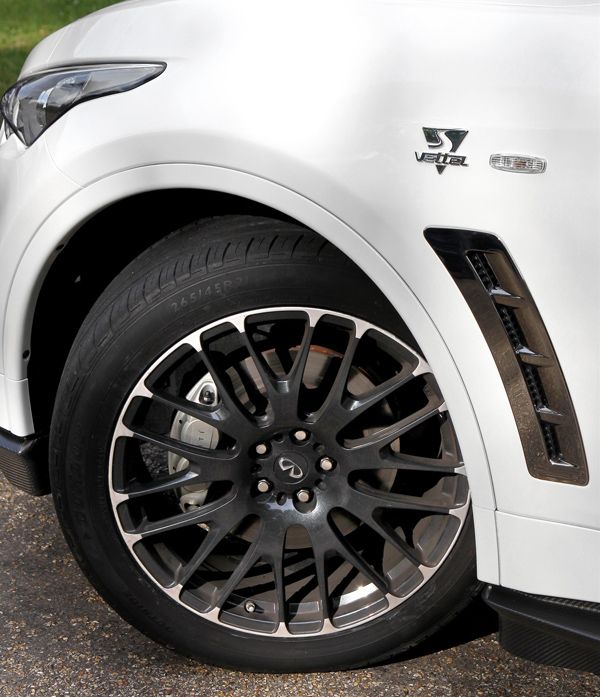 Infiniti FX Vettel Edition