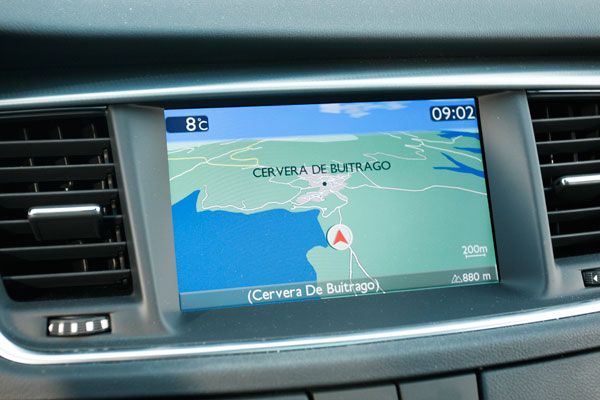 Audi A4 Allroad vs Peugeot 508 RXH