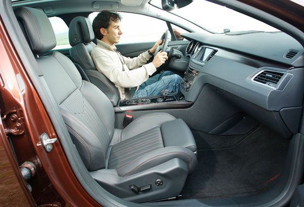 Audi A4 Allroad vs Peugeot 508 RXH