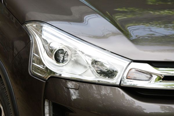 Citroën C4 Aircross 1.8 HDi 2WD vs Nissan Qashqai 1.6 dCi 4x2