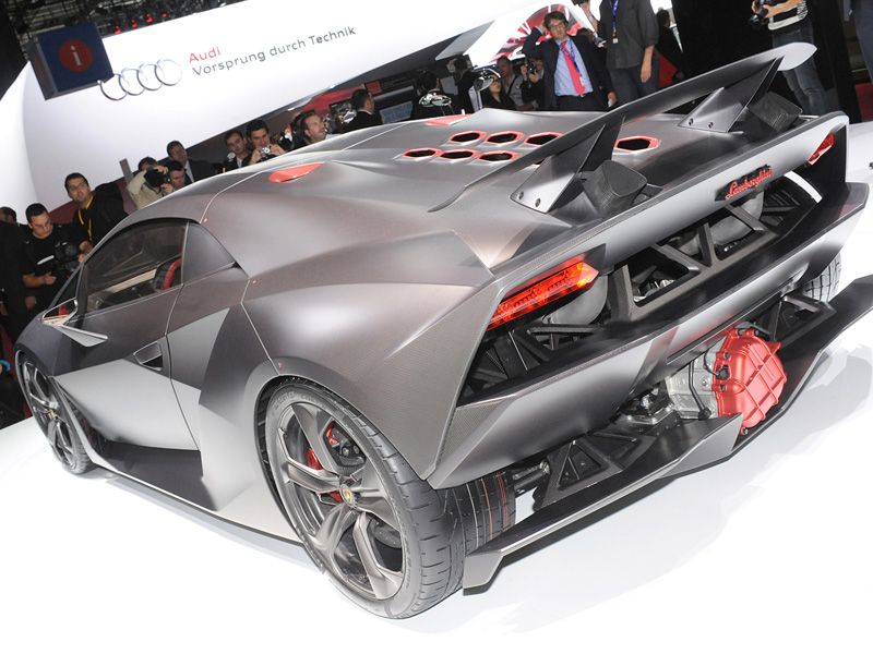 Lamborghini Sesto Elemento