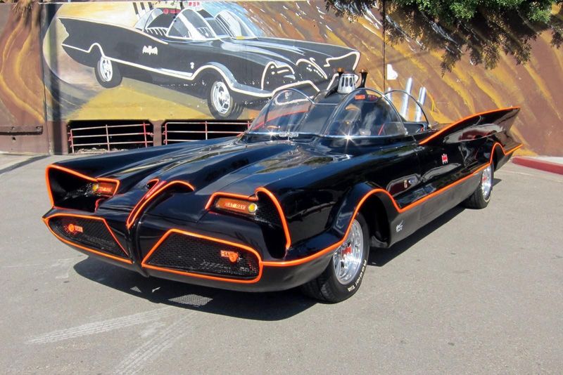 El primer Batmobile de 1966, subastado por 3,6 millones de euros