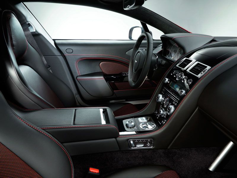 Aston Martin Rapid S