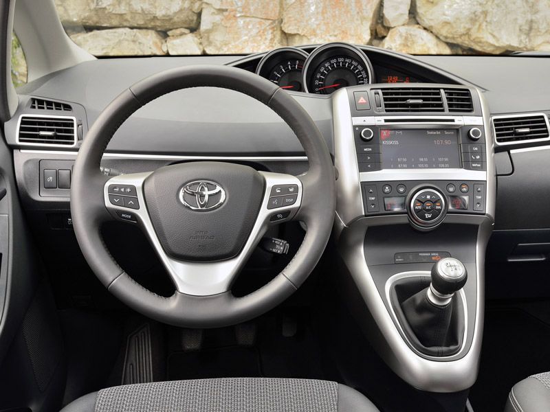 Toyota Verso 2013