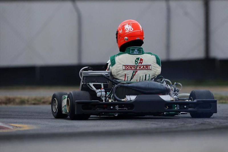 Michael Schumacher correrá en karts