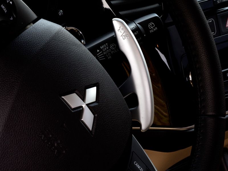 Mitsubishi Outlander, ahora con cambio automático.