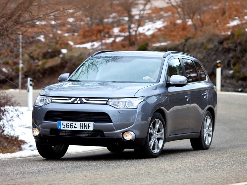 Mitsubishi Outlander, ahora con cambio automático.
