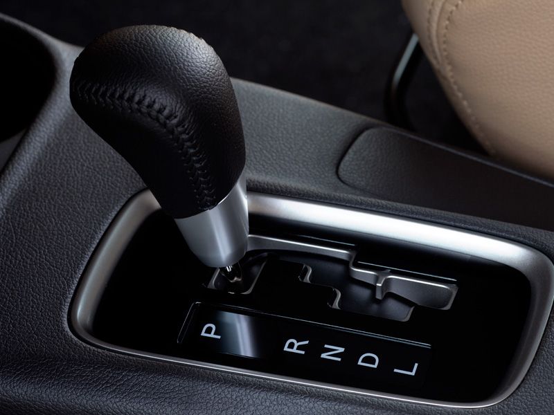 Mitsubishi Outlander, ahora con cambio automático.