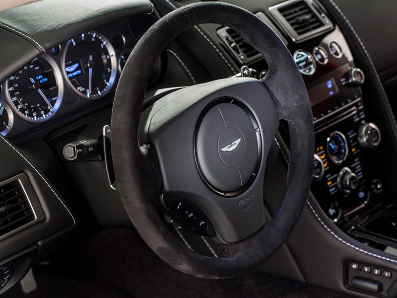 Aston Martin Vantage SP10