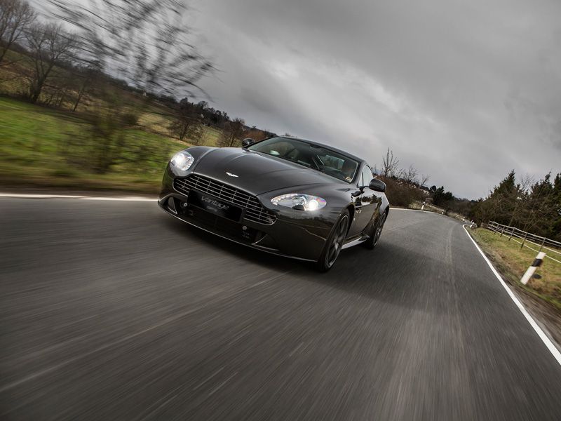 Aston Martin Vantage SP10