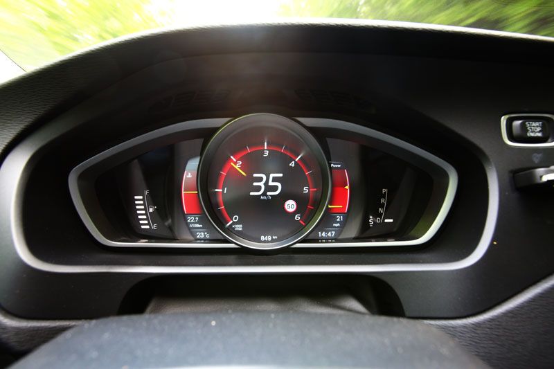 Prueba Volvo V40 T4, emoción bajo la piel