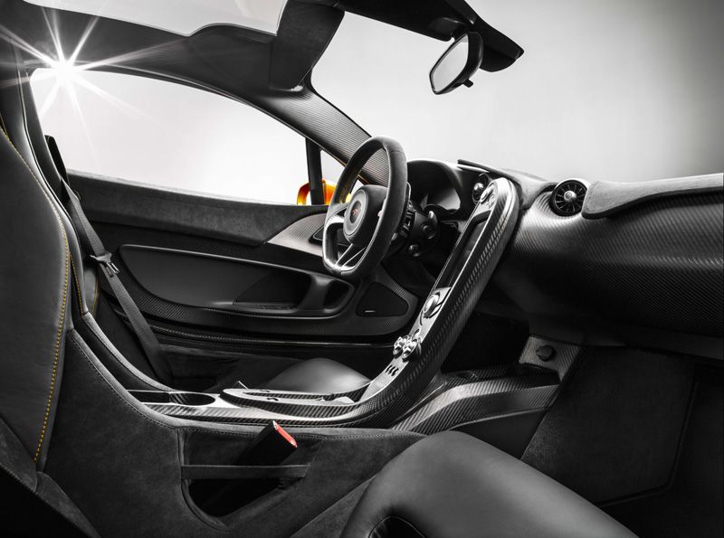 McLaren P1 habitáculo