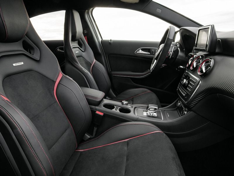 Mercedes A 45 AMG