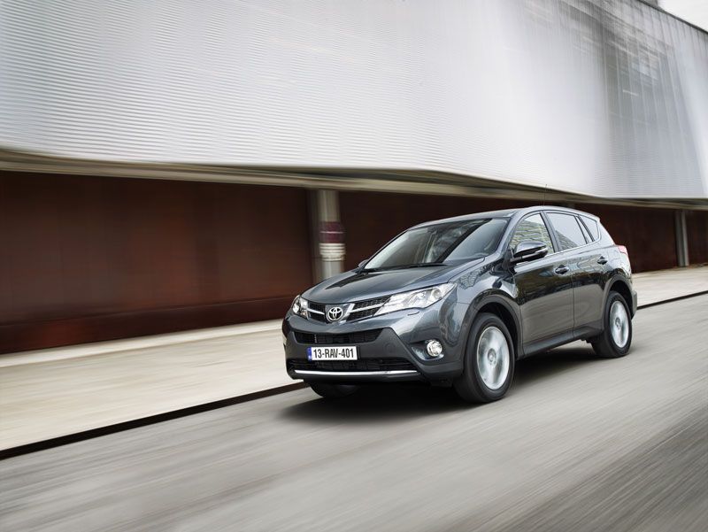 Contacto: nuevo Toyota RAV 4 2013
