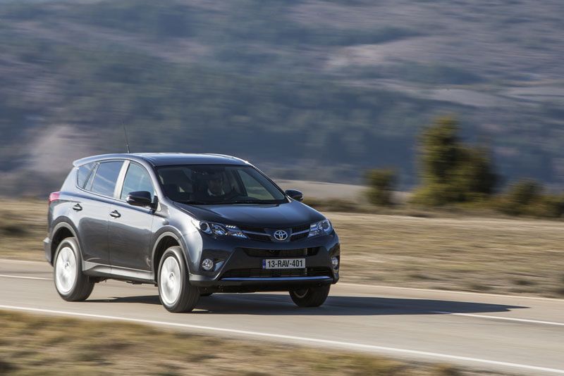 Contacto: nuevo Toyota RAV 4 2013