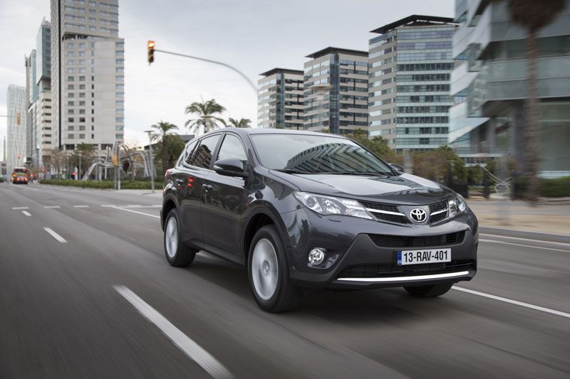 Contacto: nuevo Toyota RAV 4 2013