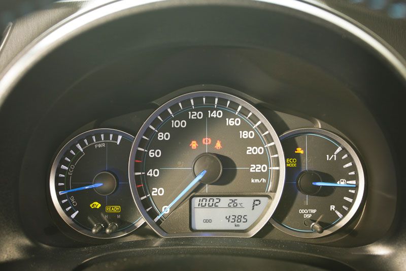 Comparativa: Honda Jazz Hybrid vs Toyota Yaris Hybrid, carne de ciudad