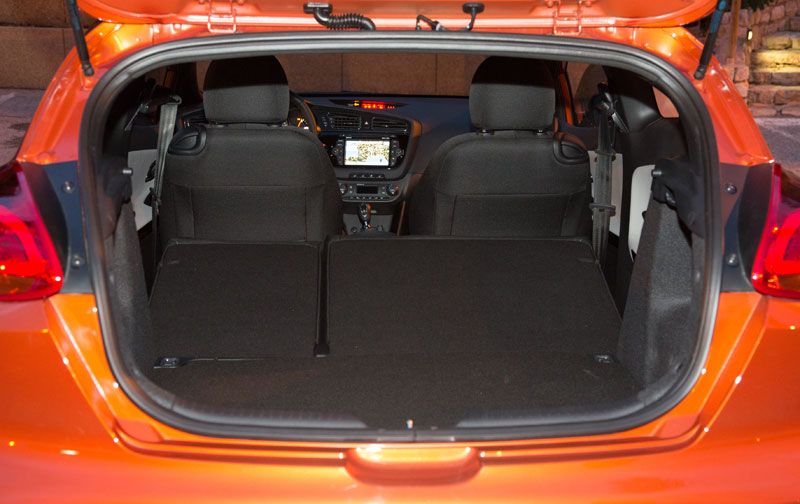 Contacto: Kia pro_ceed 1.6 CRDi, funcionalidad coupé