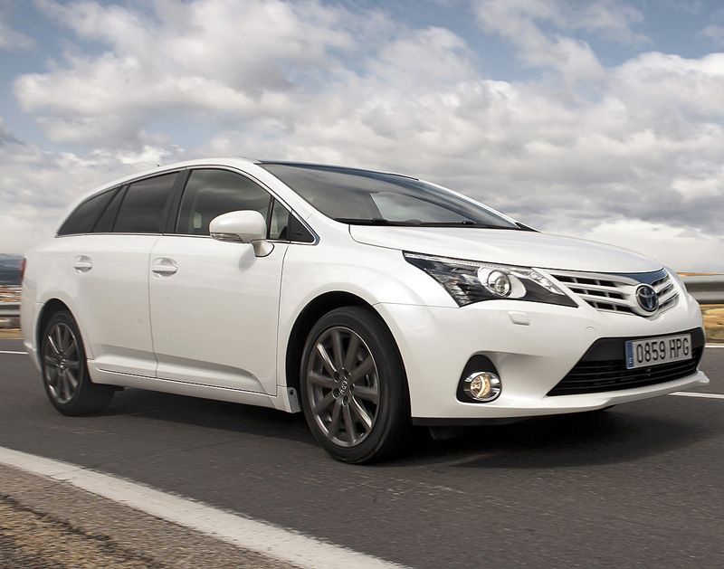 Toyota Avensis 2013