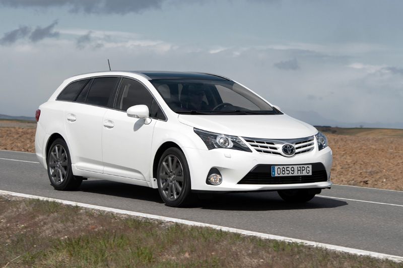 Toyota Avensis 2013