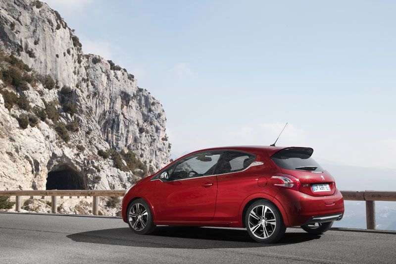 Contacto:Peugeot 208 GTI, la versión más deportiva