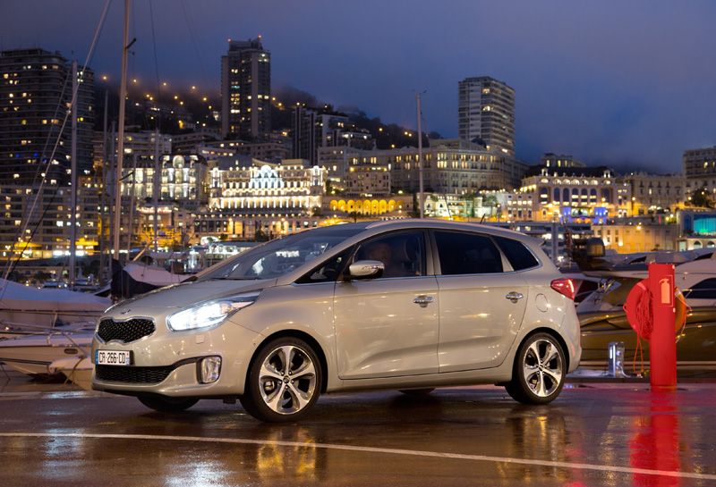 El nuevo Kia Carens, ya a la venta
