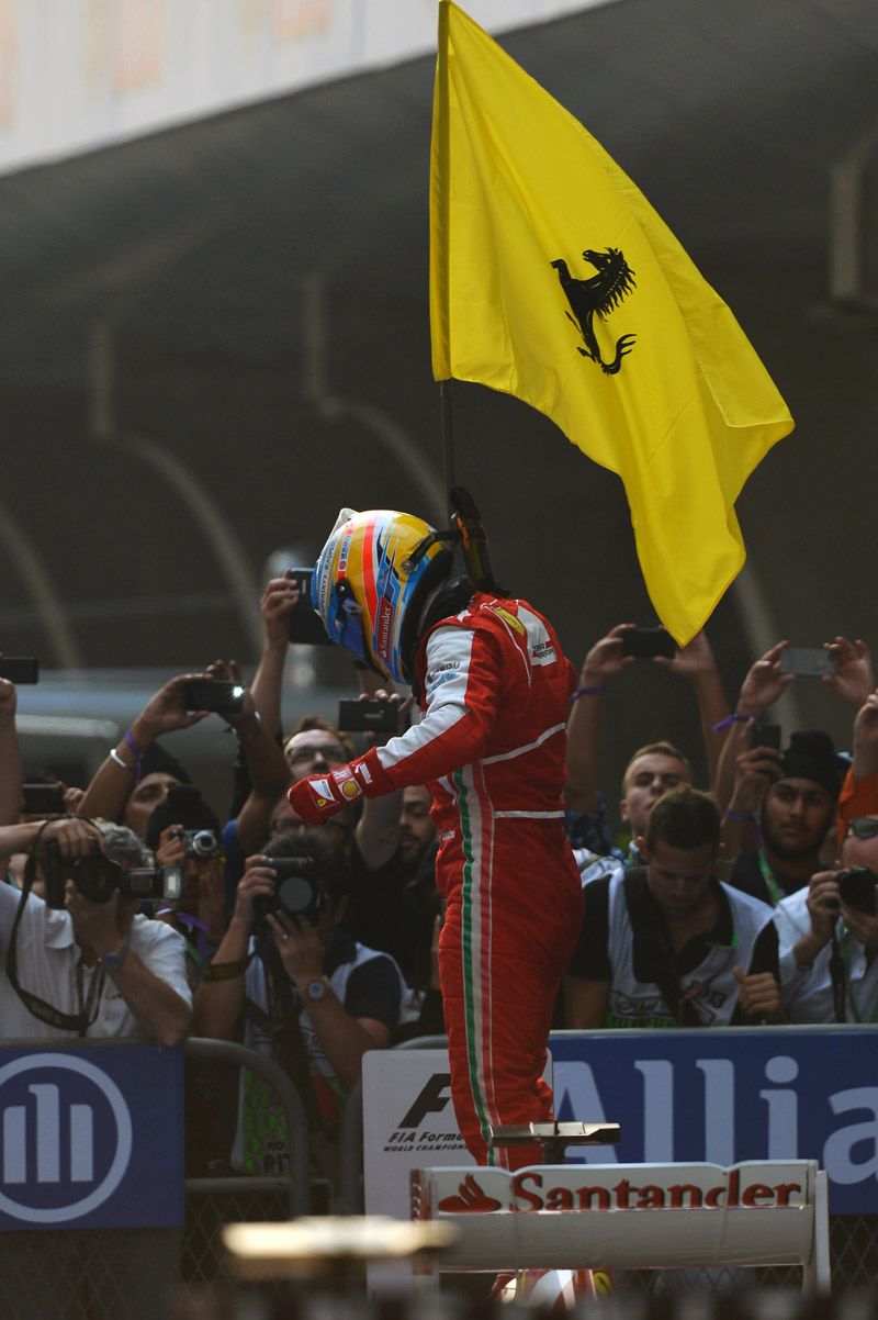 Carrera perfecta de Alonso en China