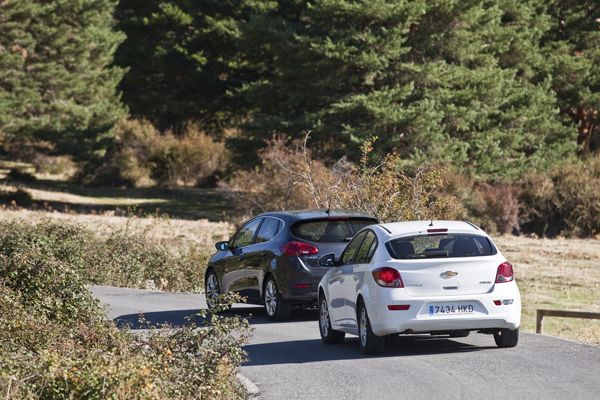 Contacto: Chevrolet Cruze 1.7D vs Kia Cee’d 1.6 CRDi