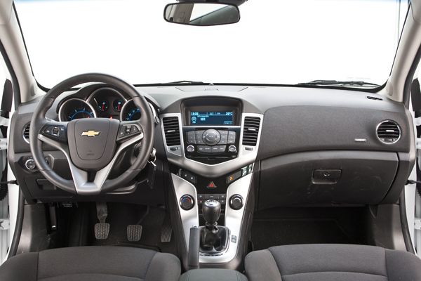 Contacto: Chevrolet Cruze 1.7D vs Kia Cee’d 1.6 CRDi