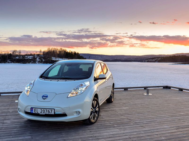 Nissan Leaf II 2013