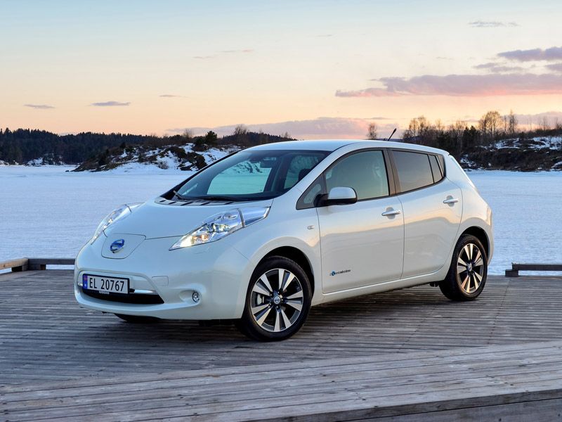 Nissan Leaf II 2013