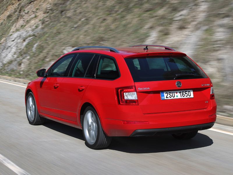 Skoda Octavia Combi, contacto