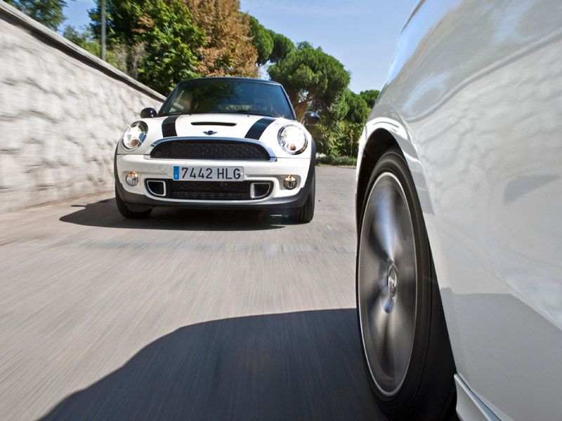 Audi A1 2.0 TDI vs Mini Cooper SD