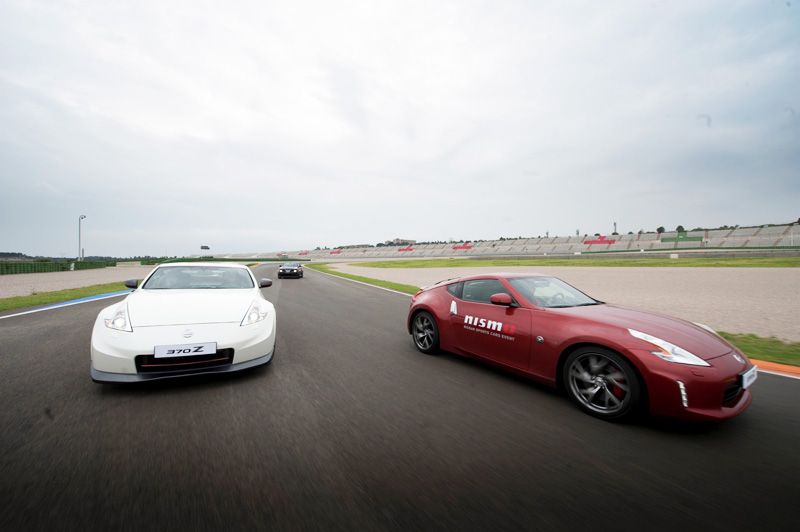 Contacto Nissan 370Z Nismo 2013