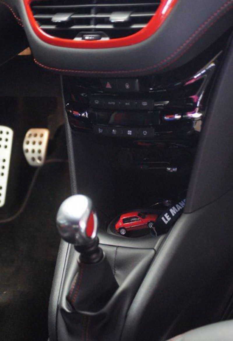 Peugeot 208 GTI Le Mans